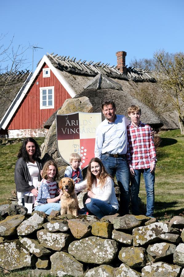 Arilds Vingard Bed & Breakfast エクステリア 写真